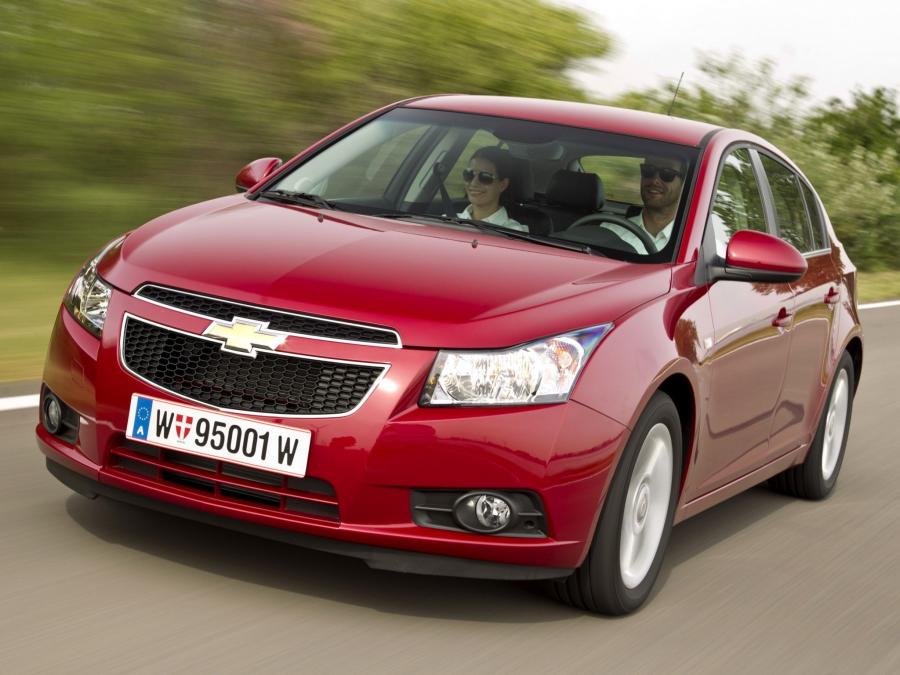  Chevrolet Cruze Hatchback 2011 года  (фото 11 из 19)